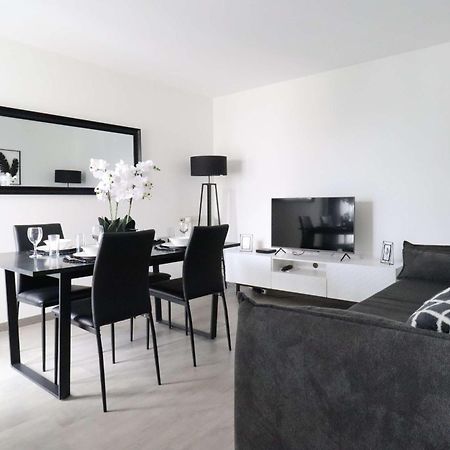 Frenchy By Plaza Apartment Serris Bagian luar foto