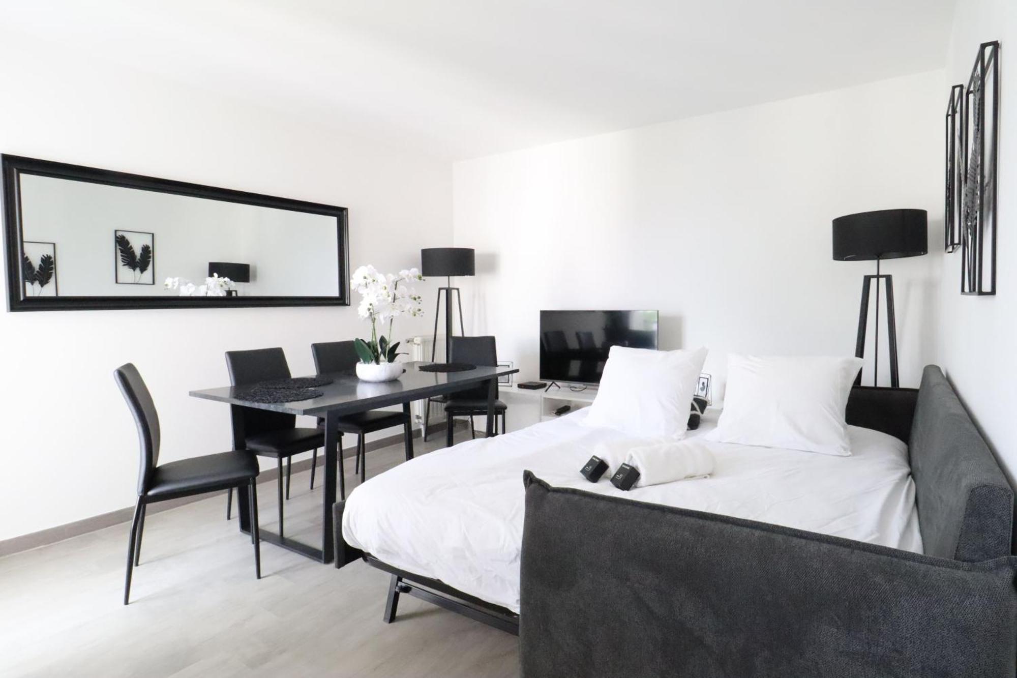 Frenchy By Plaza Apartment Serris Bagian luar foto