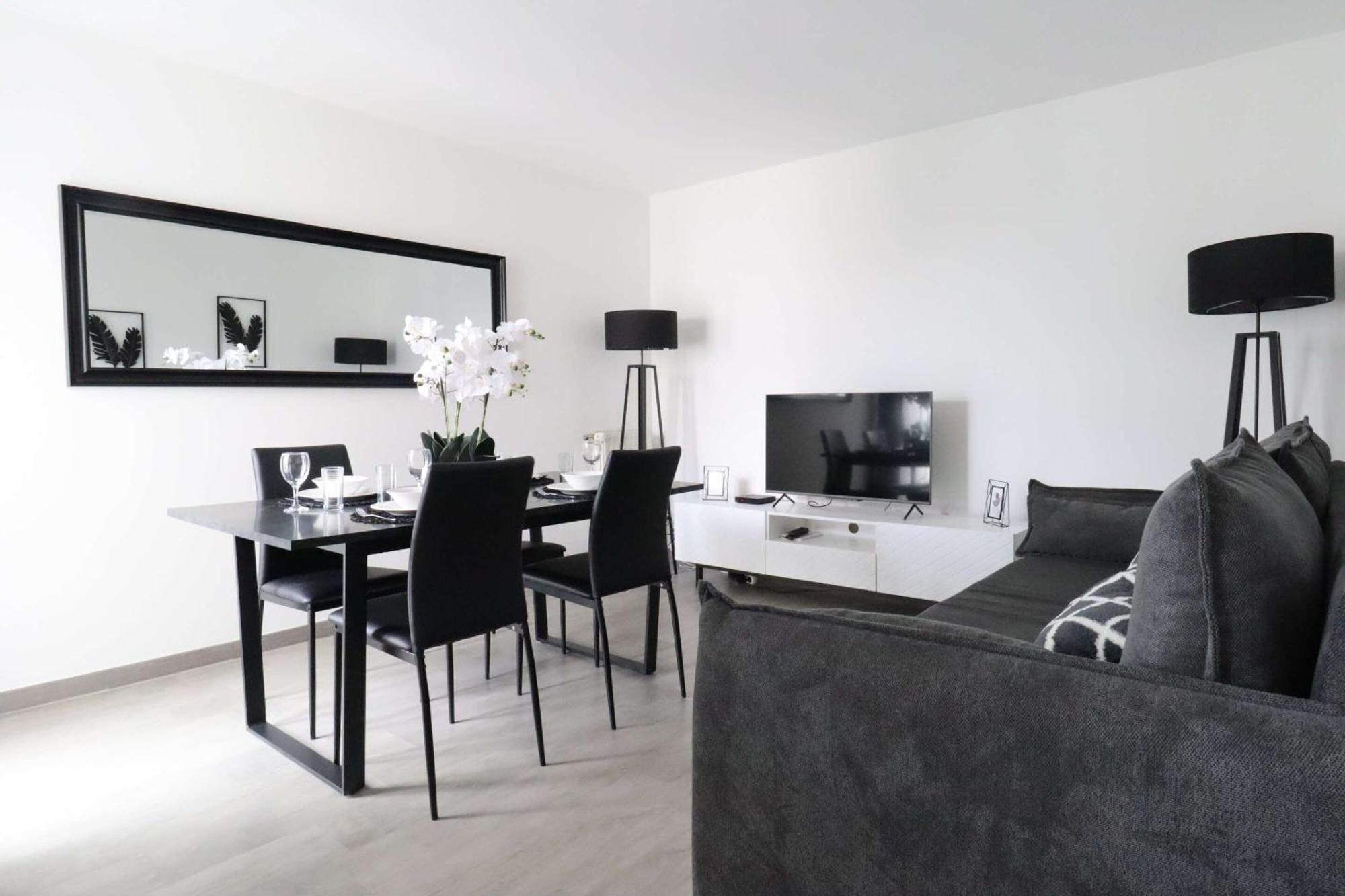 Frenchy By Plaza Apartment Serris Bagian luar foto