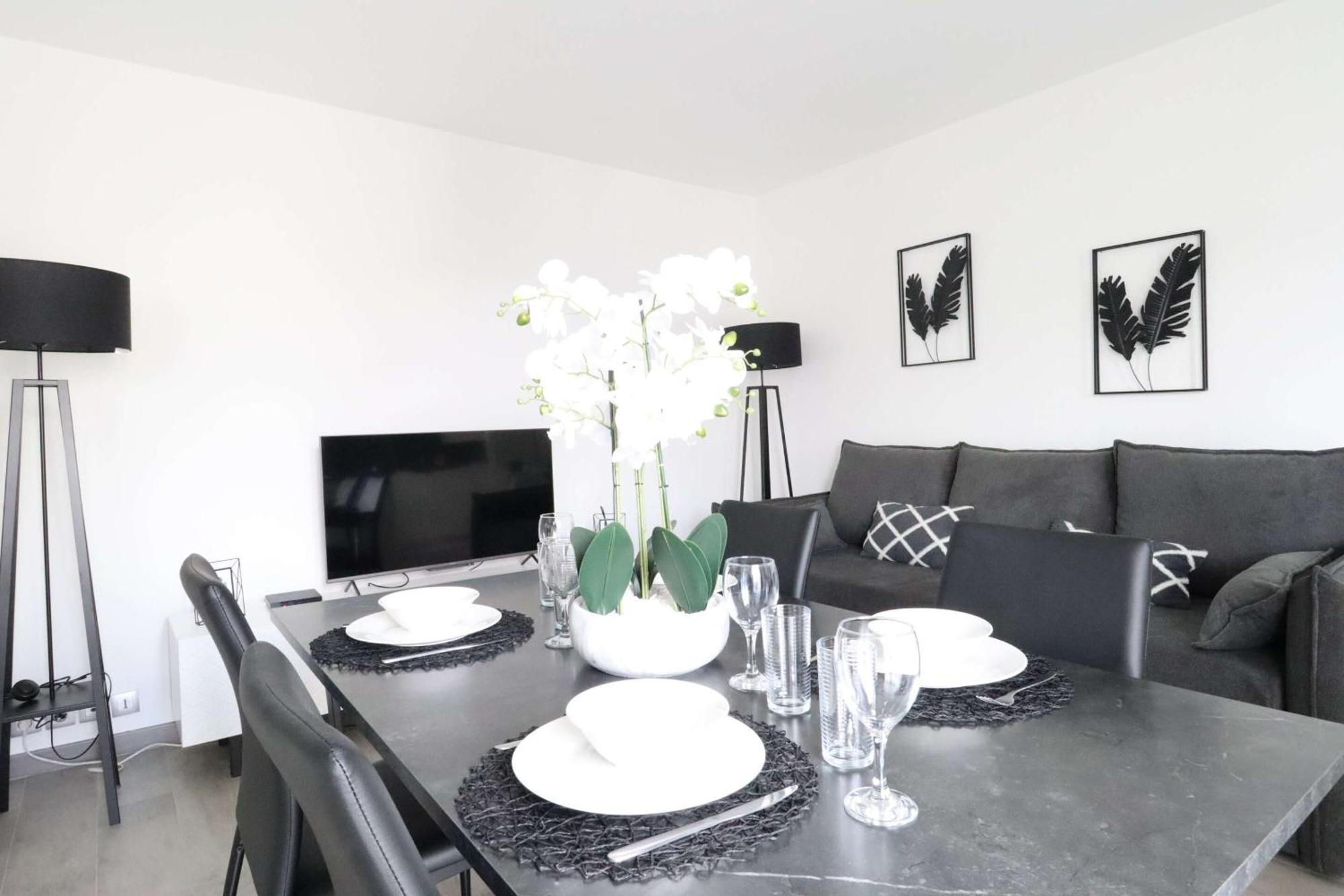 Frenchy By Plaza Apartment Serris Bagian luar foto
